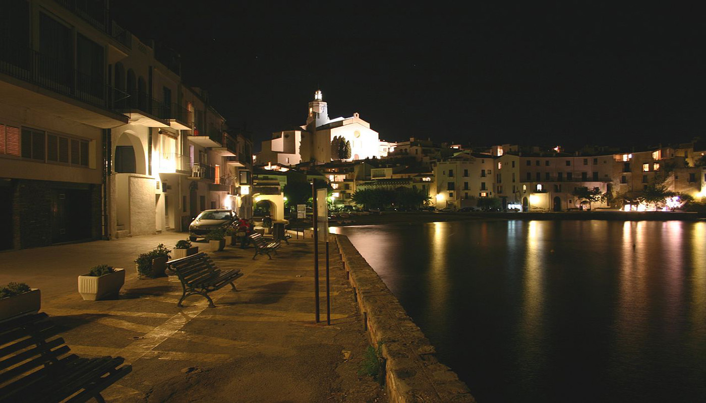 Cadaqués at night, Catalunya. Author: Year of the dragon