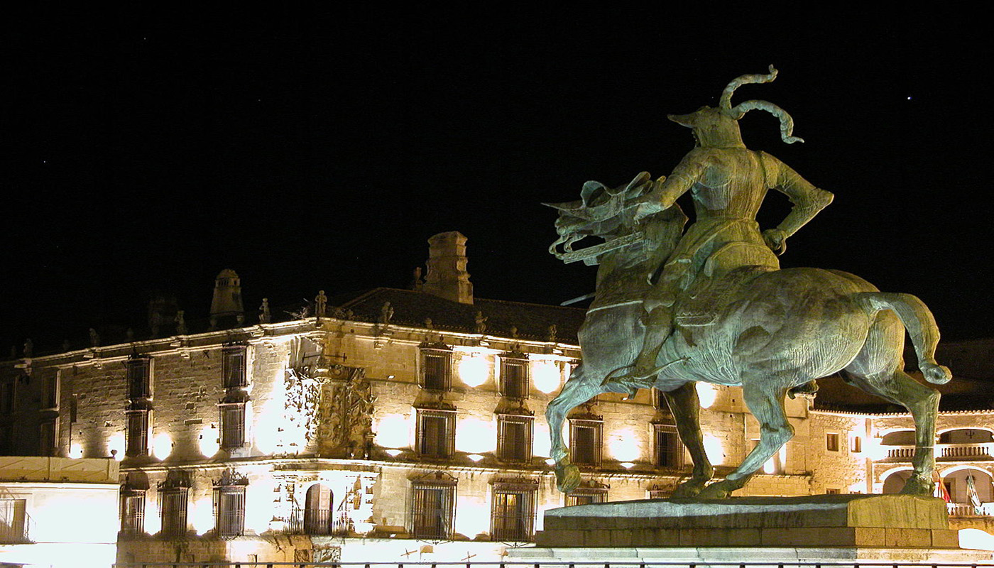 Statue de Francisco Pizarro à Trujillo