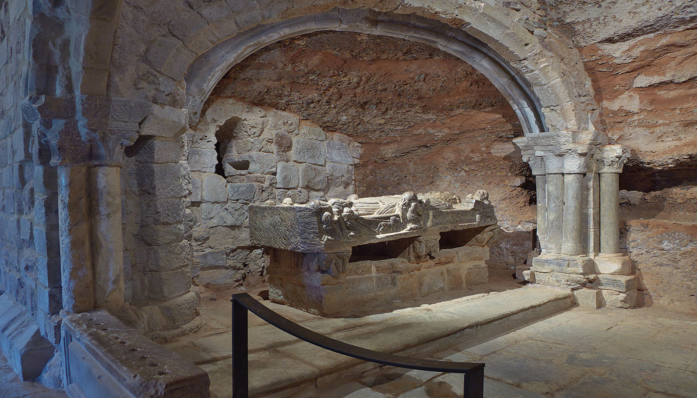 Cenotafio de San Millán (s. XII). Monasterio de San Millán de Suso.